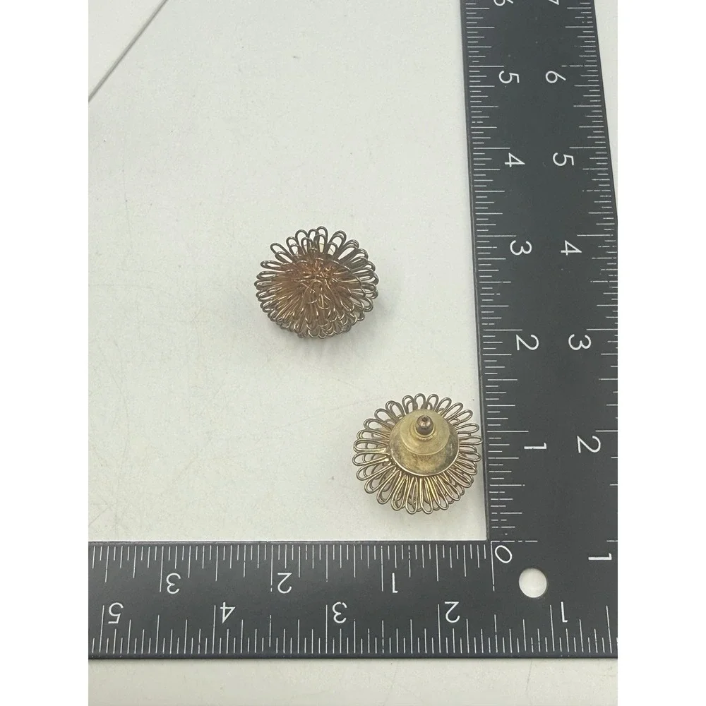 Vintage Gold Tone Wire Flower Burst Stud Earrings Pom Pom Statement Jewelry